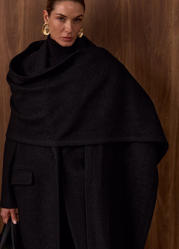 Двубортное пальто с шарфом VOISHE