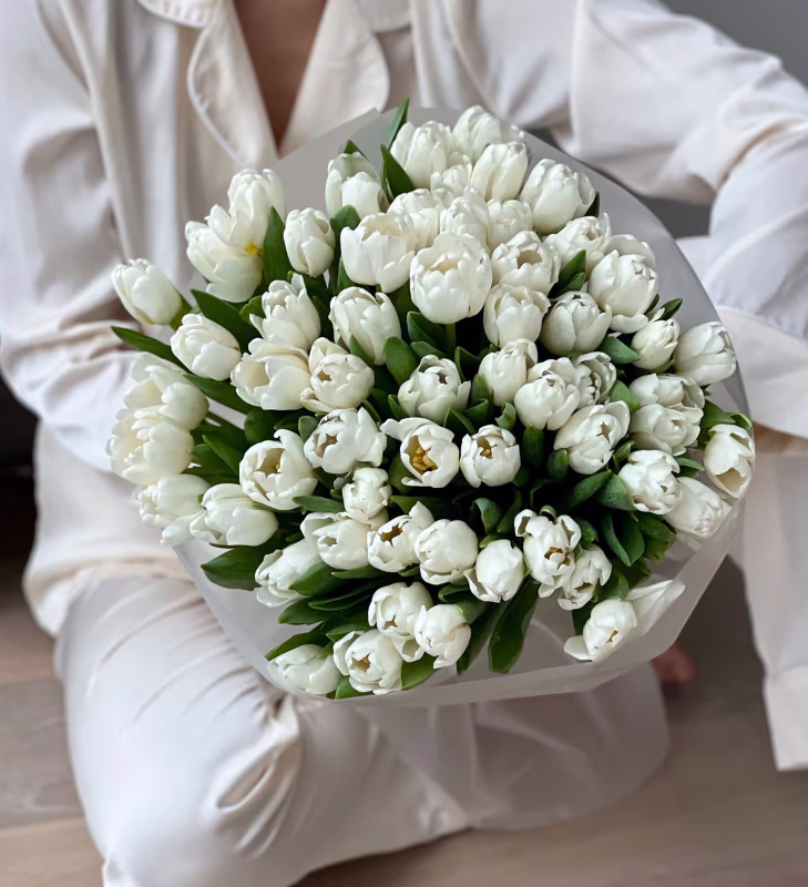 Букет белых тюльпанов WHY NOT