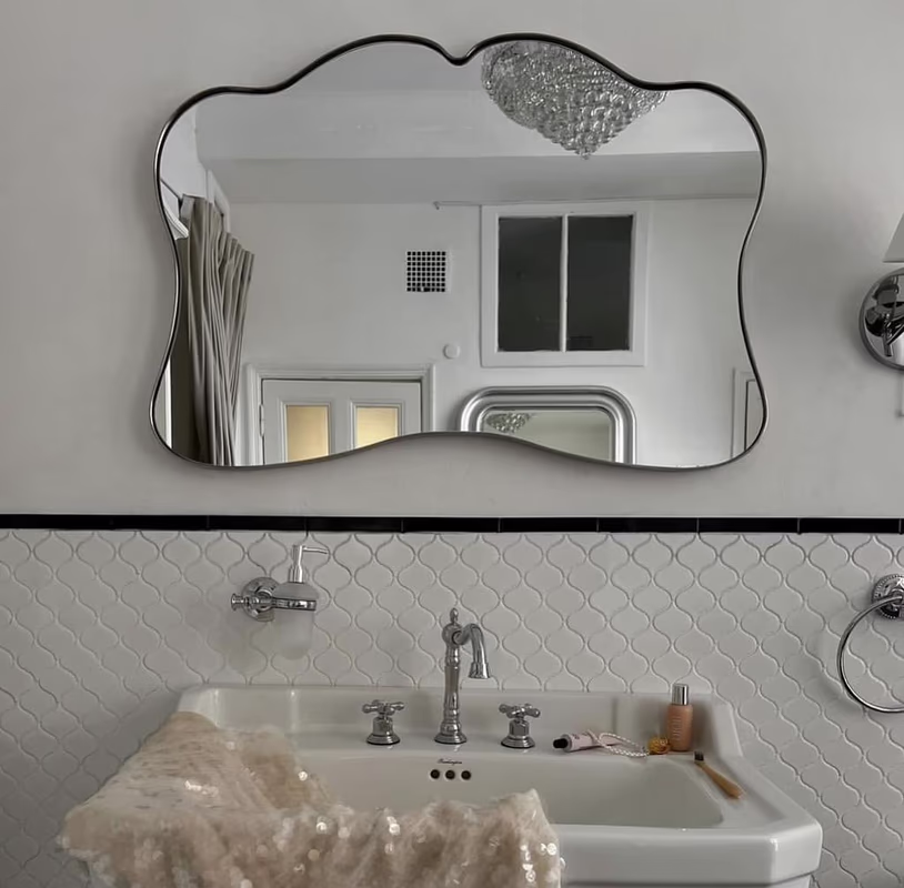 Зеркало во французском стиле KFORELI