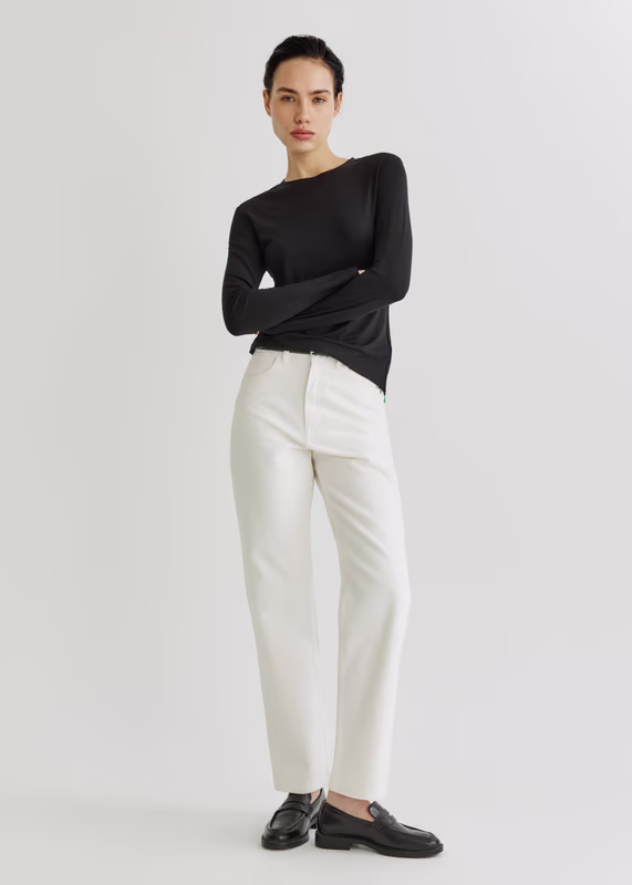 Прямые джинсы SELA.