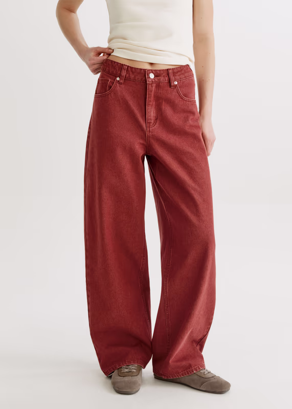 Прямые свободные джинсы со средней посадкой SELA.