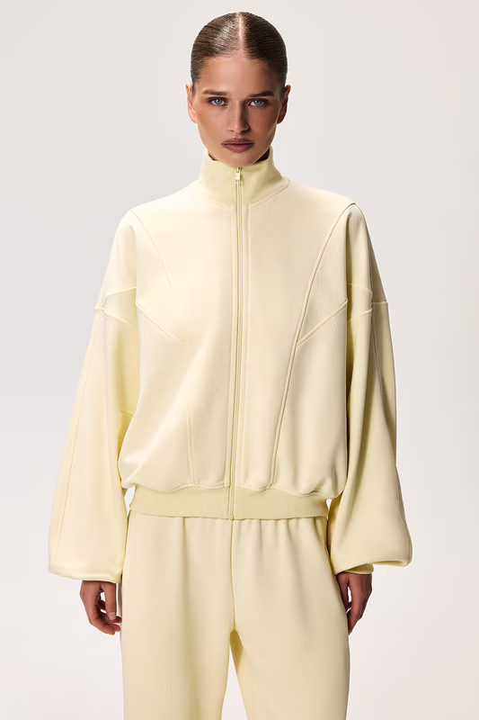 Олимпийка с рельефными швами LAVARICE