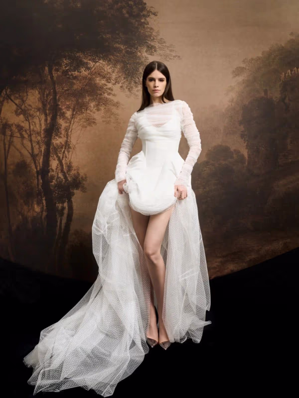 Длинное свадебное платье с рукавами L’AVENIR