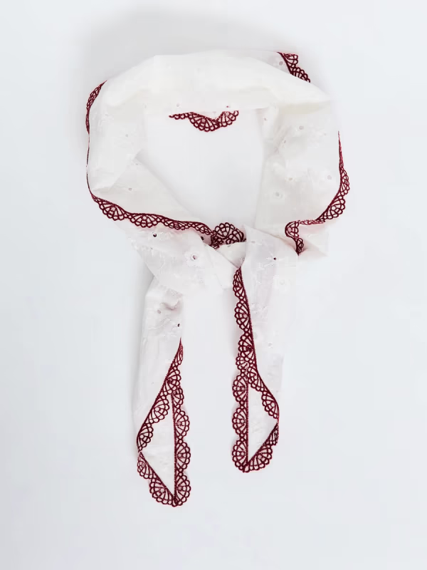 Косынка с контрастной окантовкой ZARINA