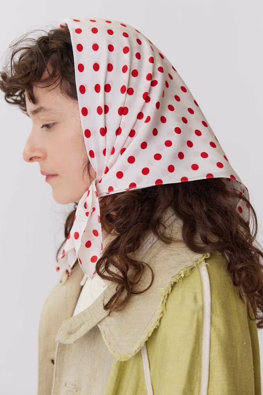 Косынка в красный мелкий горох УСТА К УСТАМ