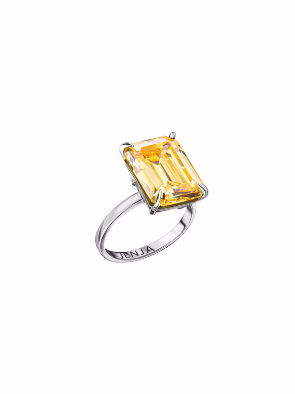 Серебристое кольцо LIO STORE